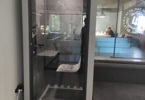 Компанія «UAlcom» виконала проект по встановленню акустичних кабін.